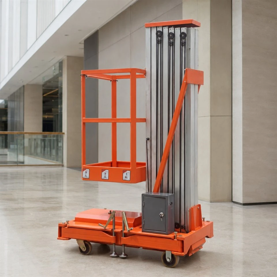 Mobilna platforma hydrauliczna z pojedynczym masztem i podnośnikiem ręcznym o udźwigu 150 kg i wysokości 7,7 m